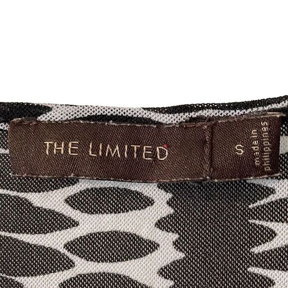 The Limited black and white print ruffle front sleeveless semi sheer S - Picture 10 of 14